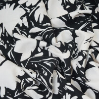 VISCOSE FLORAL SHADE CREAMY WHITE