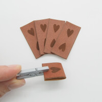 FAUX LEATHER LABEL HEARTS (3 pcs)
