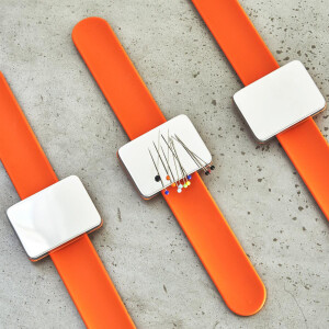 MAGNETIC BRACELET PIN HOLDER ORANGE
