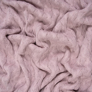 KNIT CABLE PATTERN ROSE