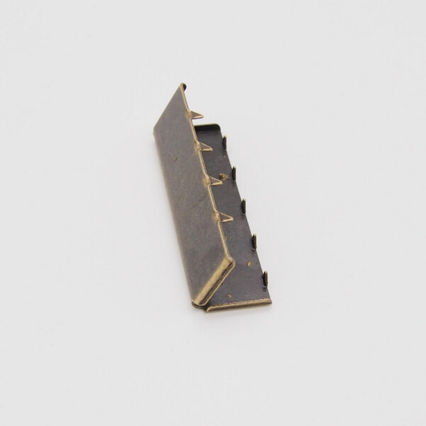 METAL WEBBING END CLIP 40 BRASS