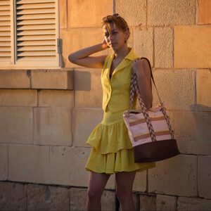 LINEN/VISCOSE SOLID BALLOON YELLOW